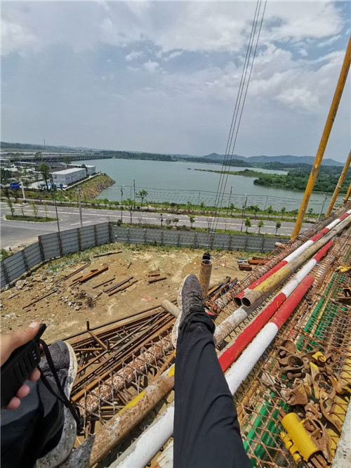 沭阳县作业中发生设备损坏或人员意外，责任怎么划分？